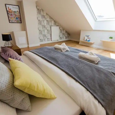 Appartamento Kazimierz Penthouse With Private Terrace Cracovia Esterno foto