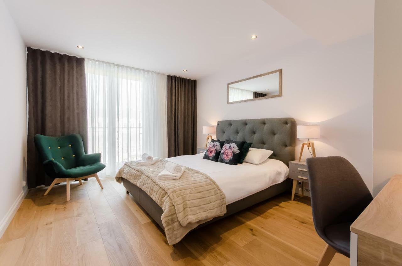 Kazimierz Penthouse With Private Terrace * Cracovia